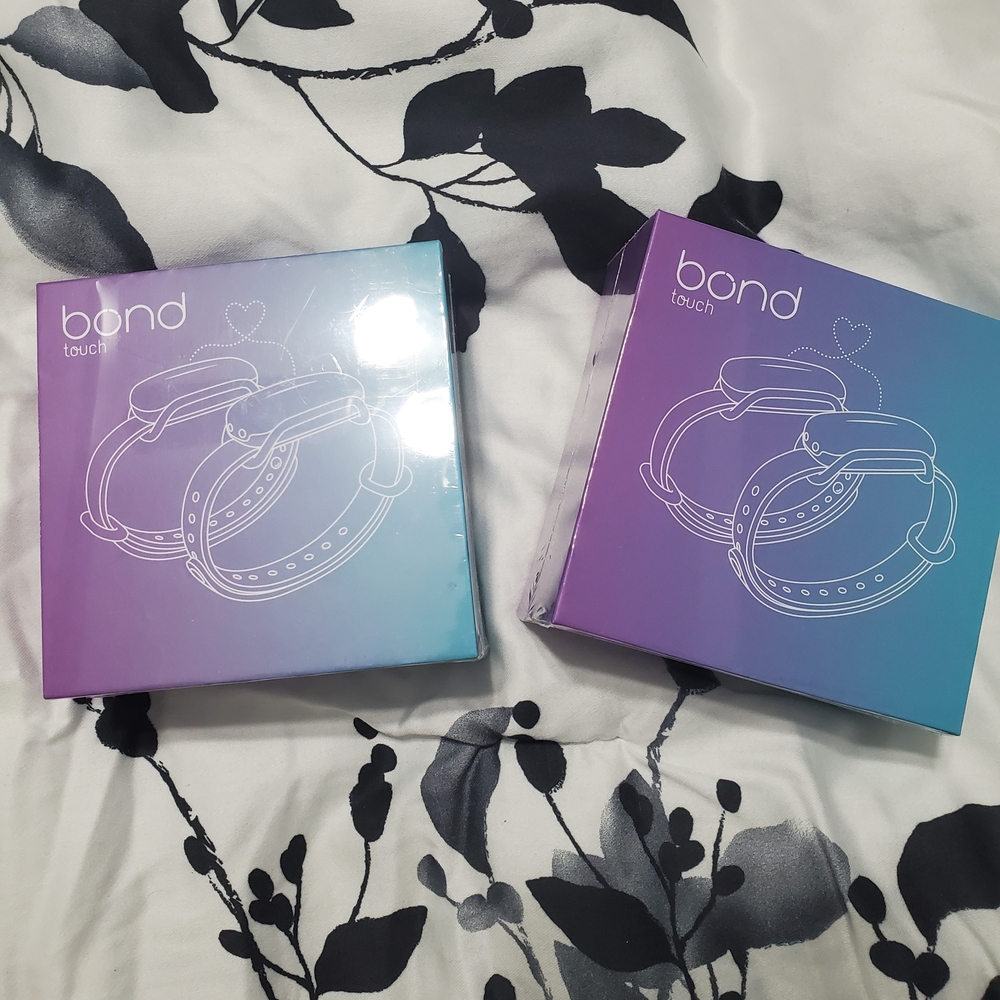 Bond Touch Bracelet Set Of 2